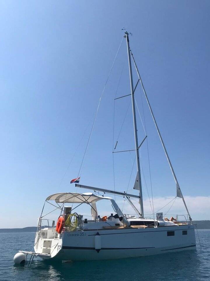 Oceanis 35.1  | Idila