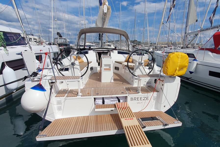 Oceanis 37.1  | Breeze