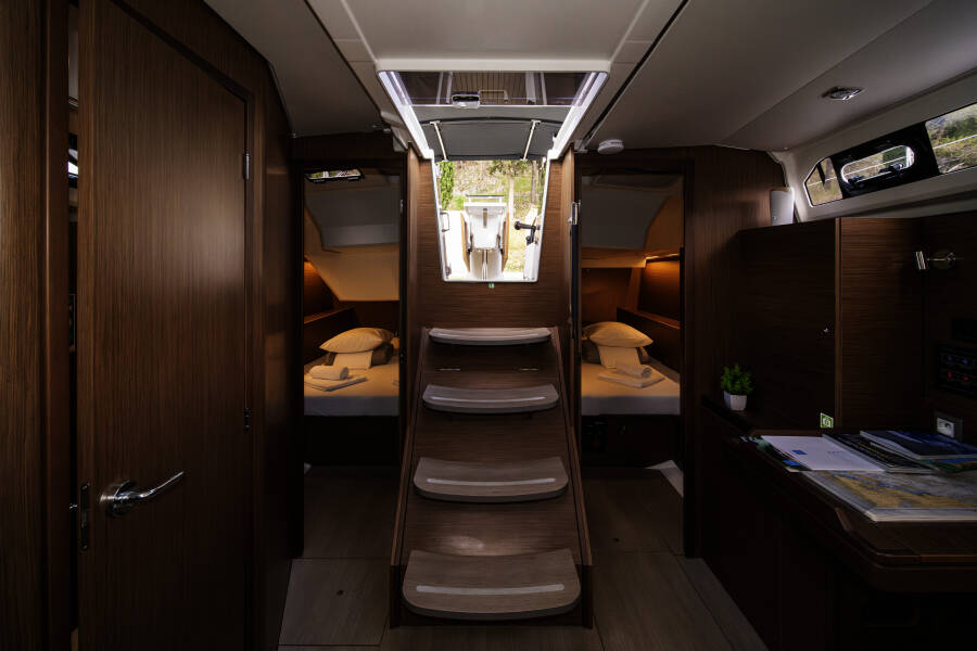 Oceanis 37.1 | First Dream