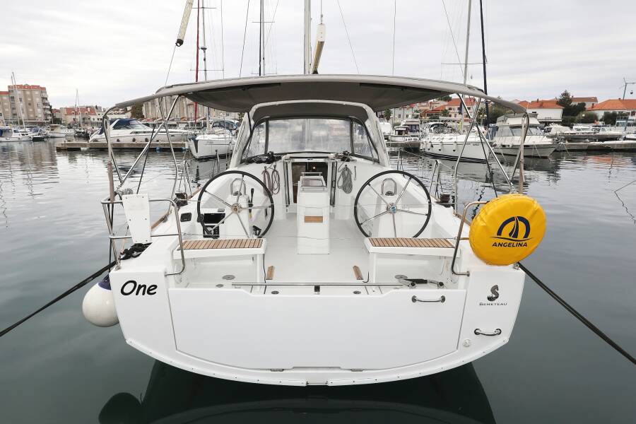 Oceanis 38  | One