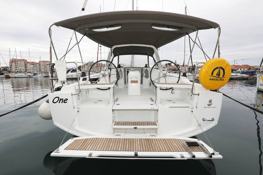 Oceanis 38  | One