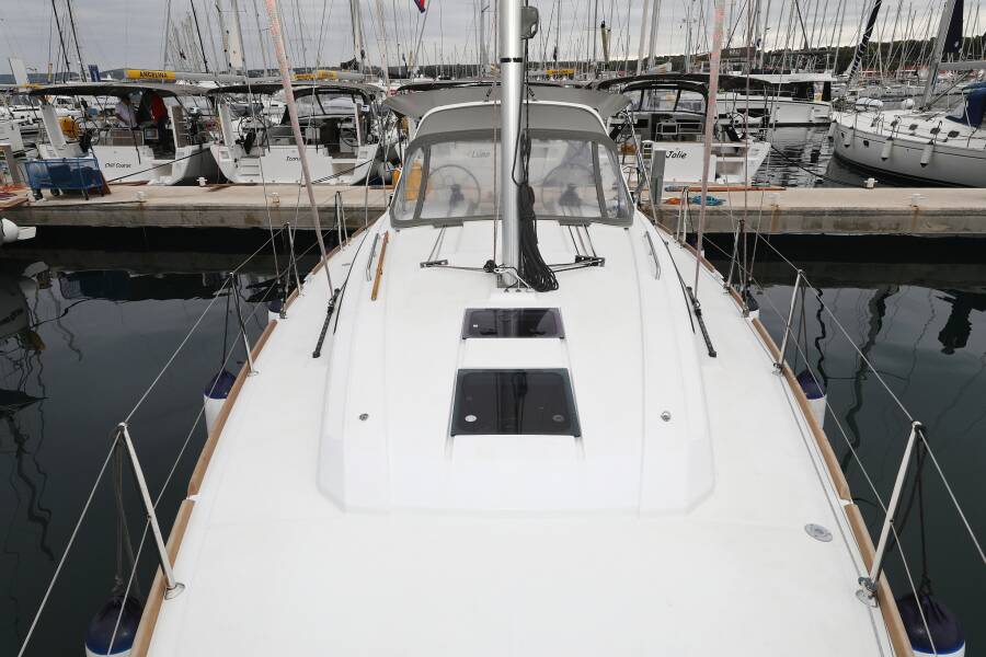 Oceanis 38  | One