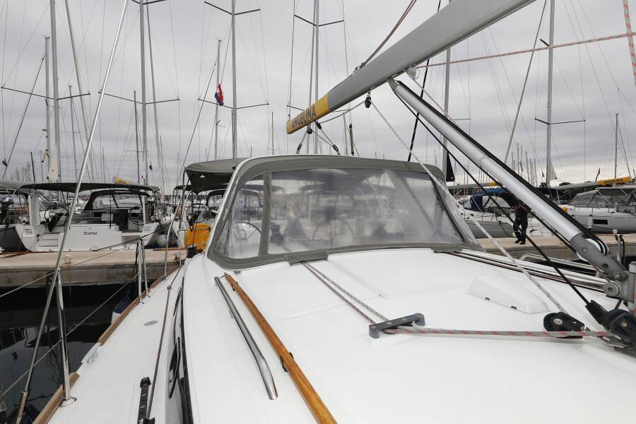 Oceanis 38  | One