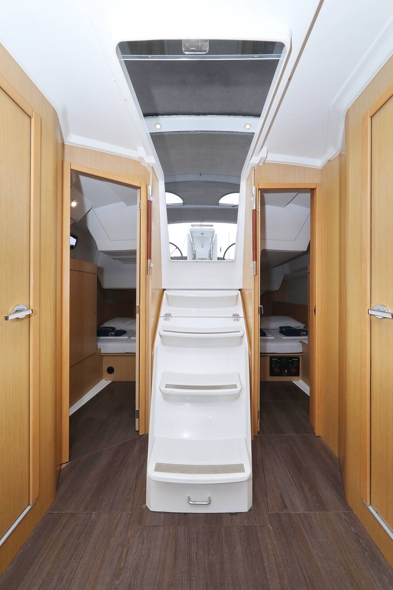 Oceanis 38  | One