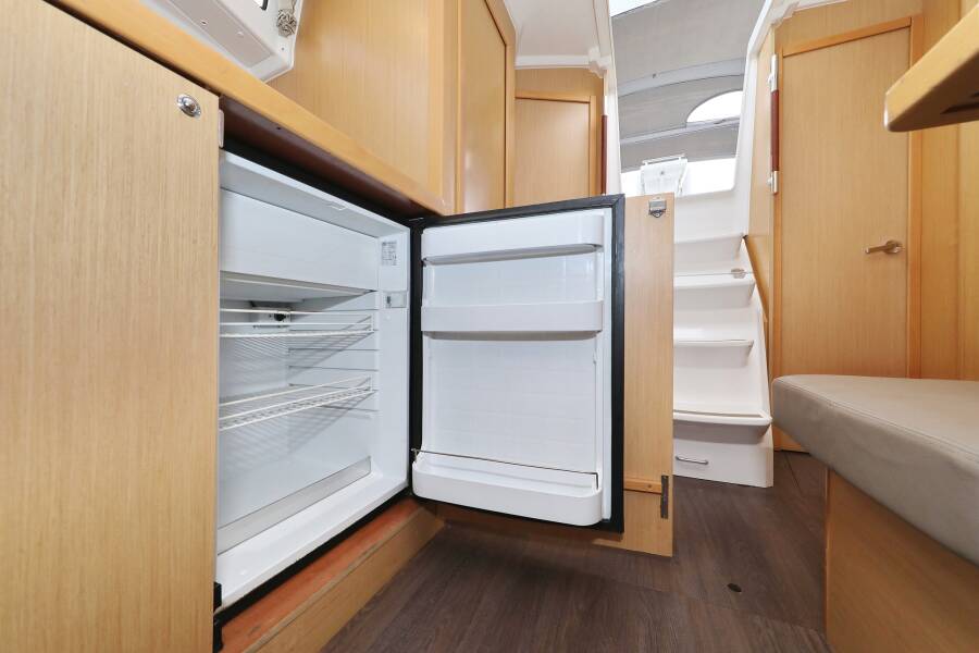 Oceanis 38  | One