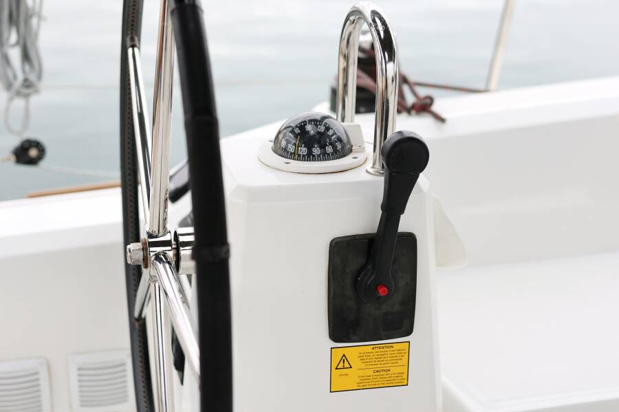 Oceanis 38  | One