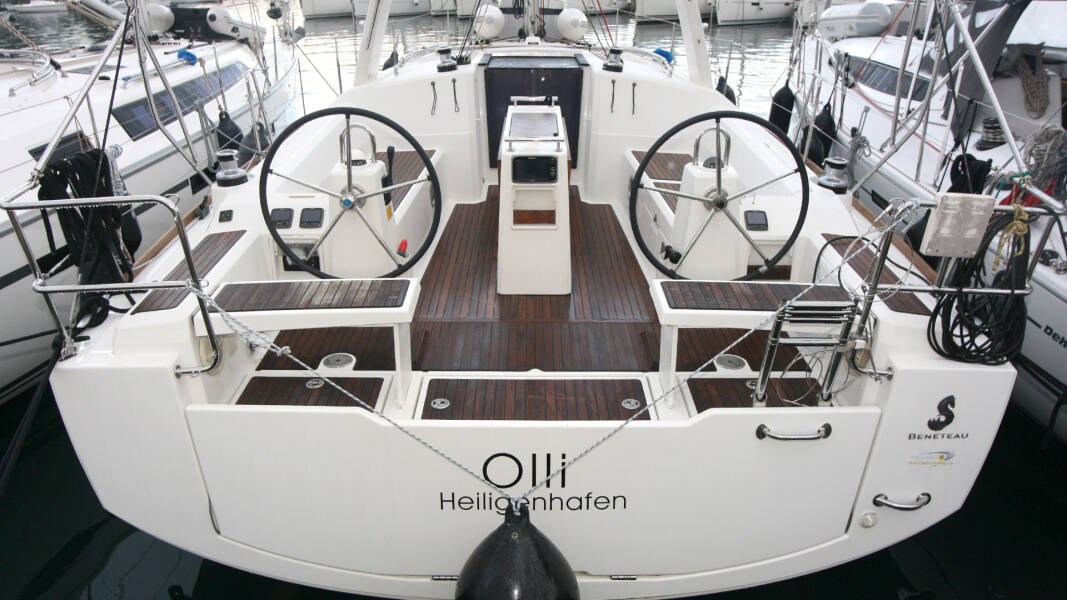 Oceanis 38  | Olli