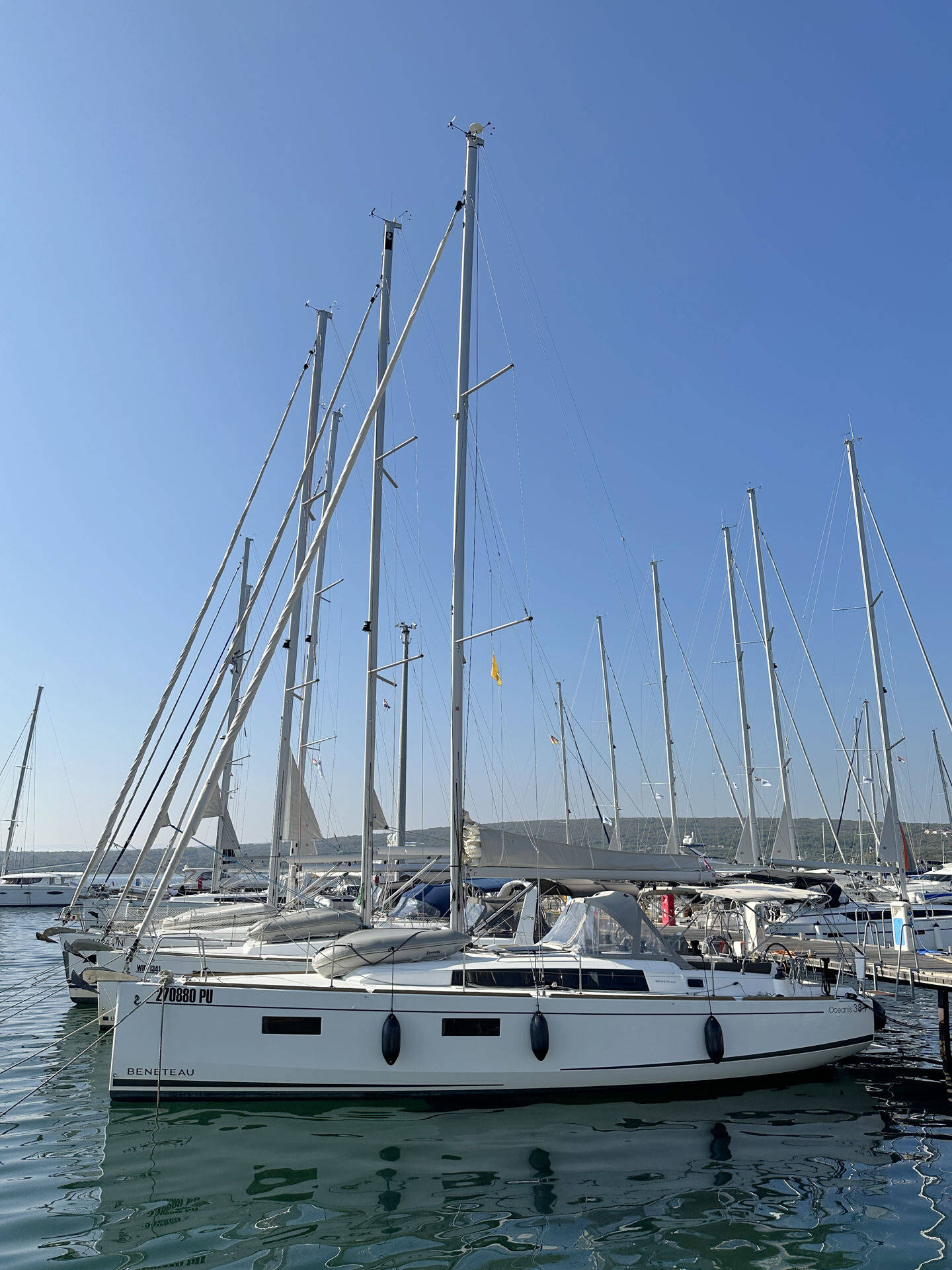 Oceanis 38.1  | Tena