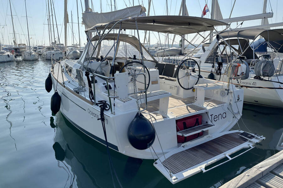 Oceanis 38.1  | Tena