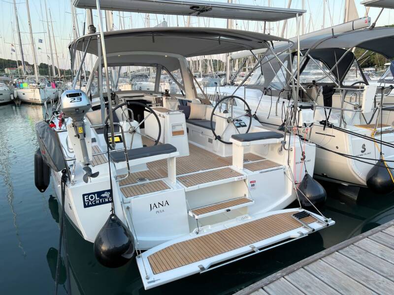 Oceanis 38.1  | Jana