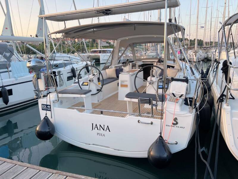 Oceanis 38.1  | Jana