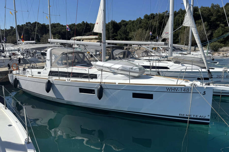 Oceanis 38.1 | Tamara