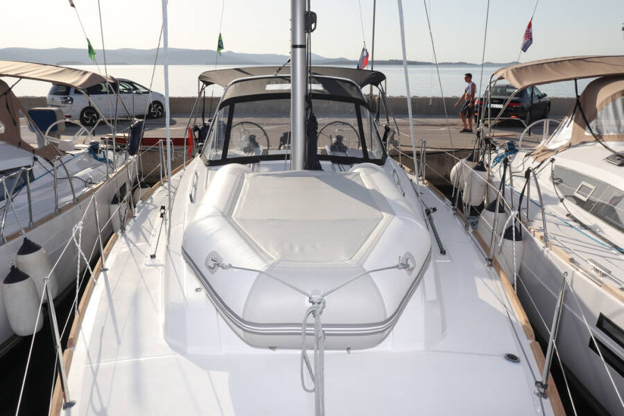 Oceanis 38.1  | Dama