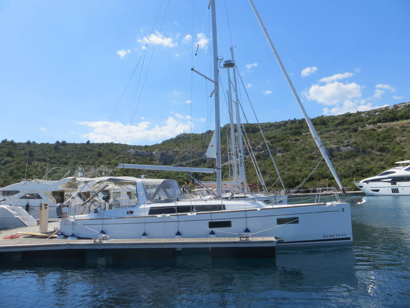 Oceanis 38.1  | Eleven