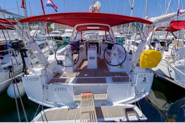 Oceanis 38.1