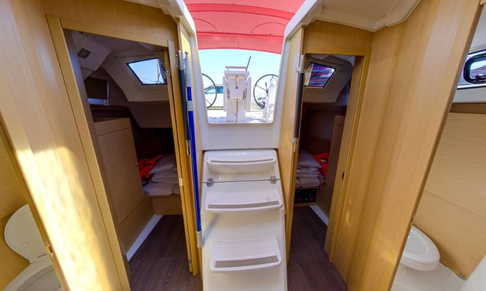 Oceanis 38.1  | Cvita