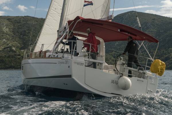 Oceanis 38.1  | Majano