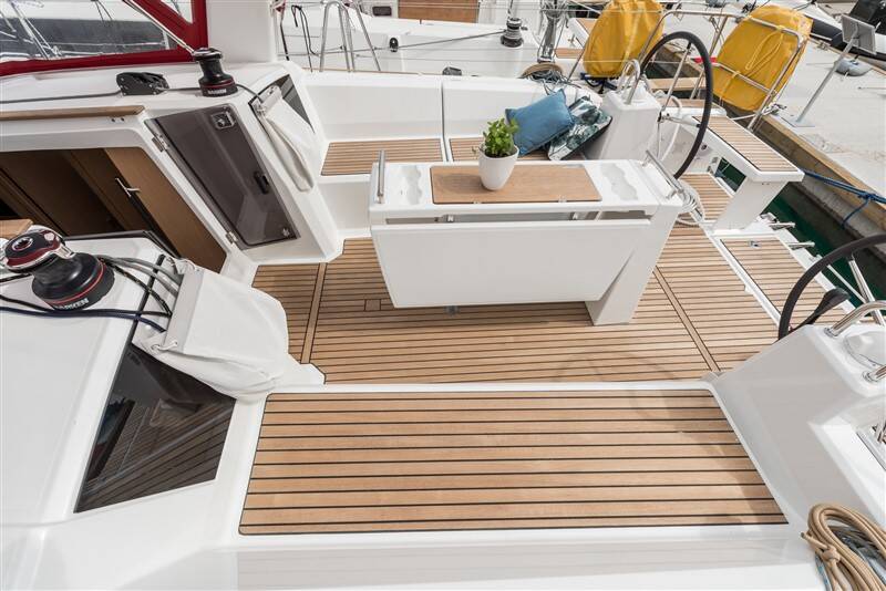 Oceanis 38.1  | Majano