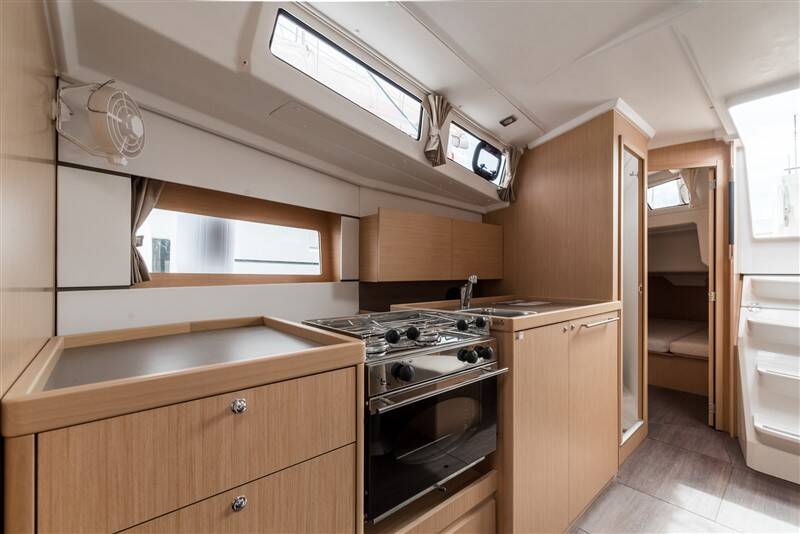 Oceanis 38.1  | Majano