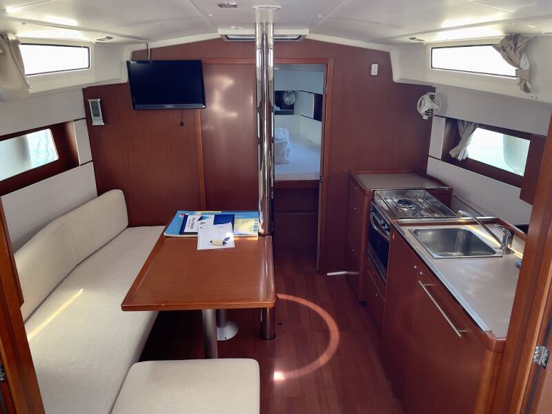 Oceanis 38.1  | Elsa
