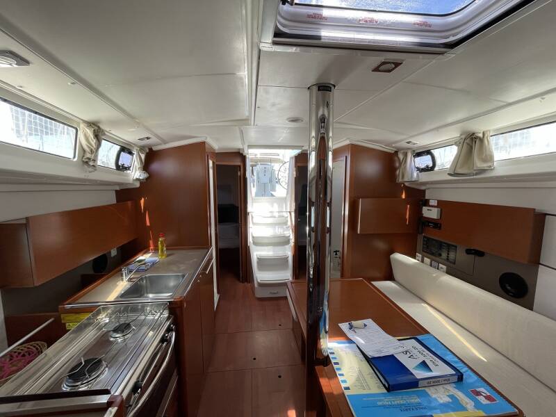 Oceanis 38.1  | Ariela