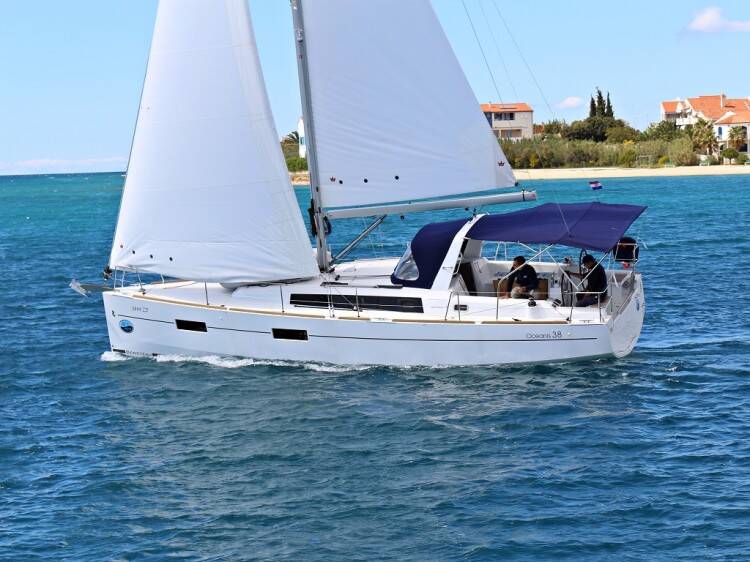 Oceanis 38.1 | Eleven