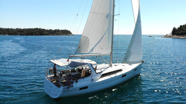 Oceanis 41.1  | Pauline