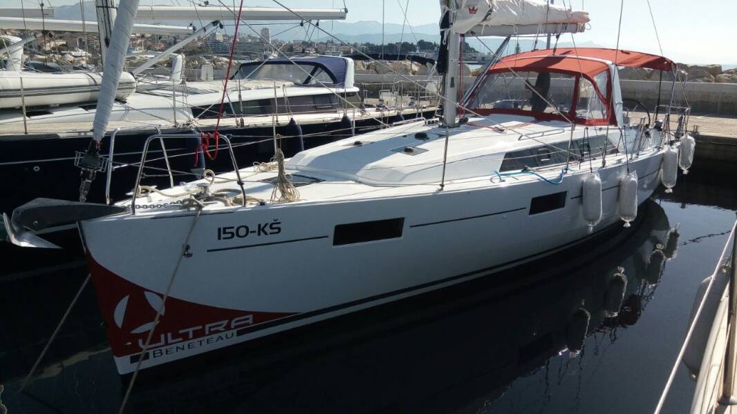 Oceanis 41.1  | Pia