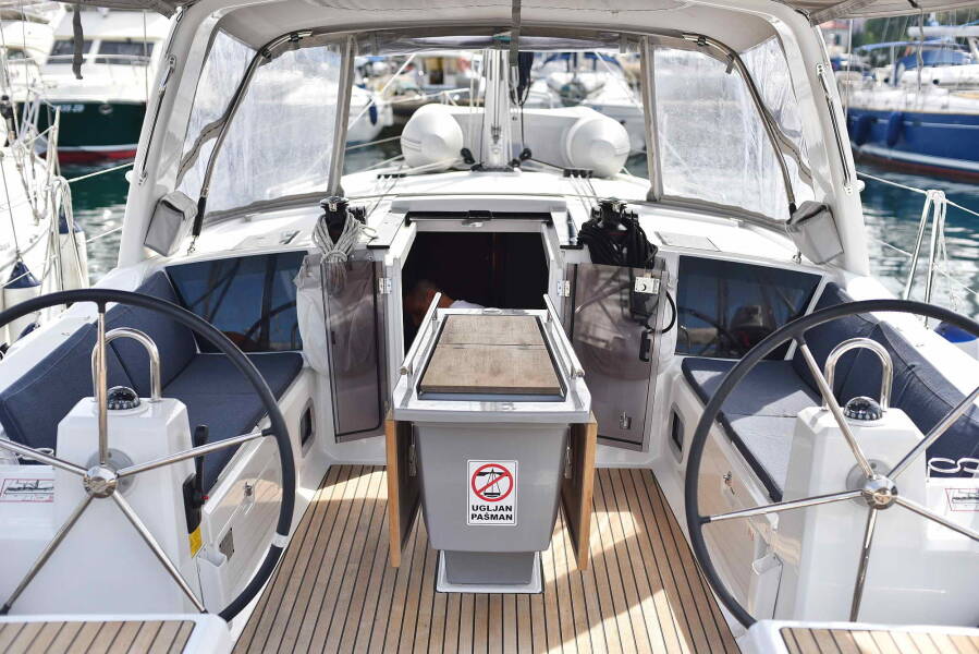 Oceanis 41.1  | ECONOMY