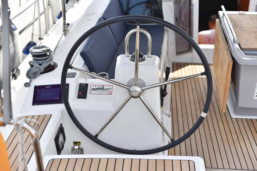 Oceanis 41.1 | Seven