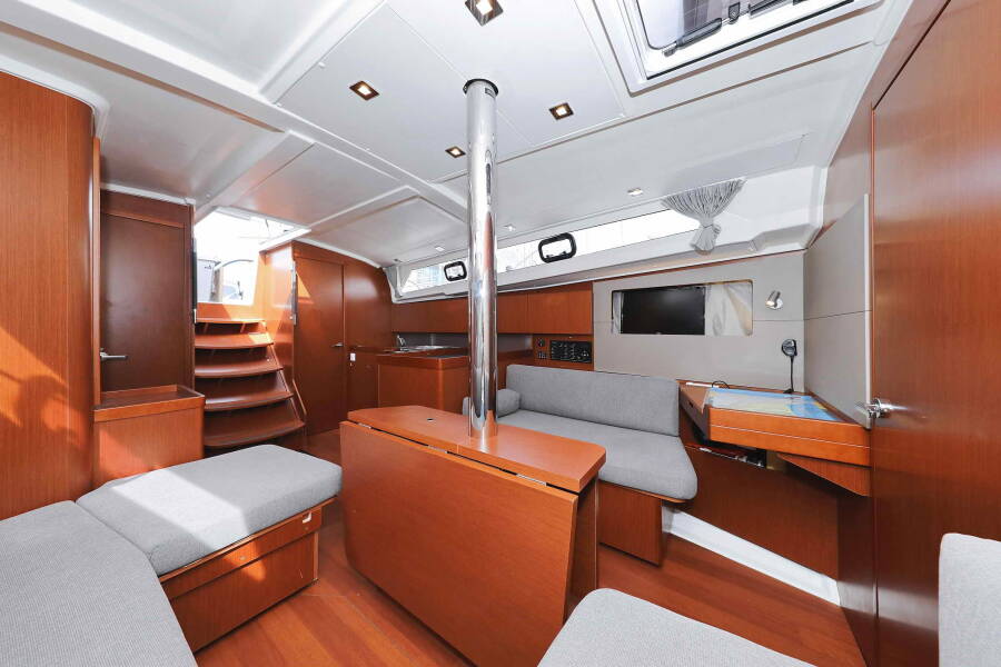 Oceanis 41.1 | Seven