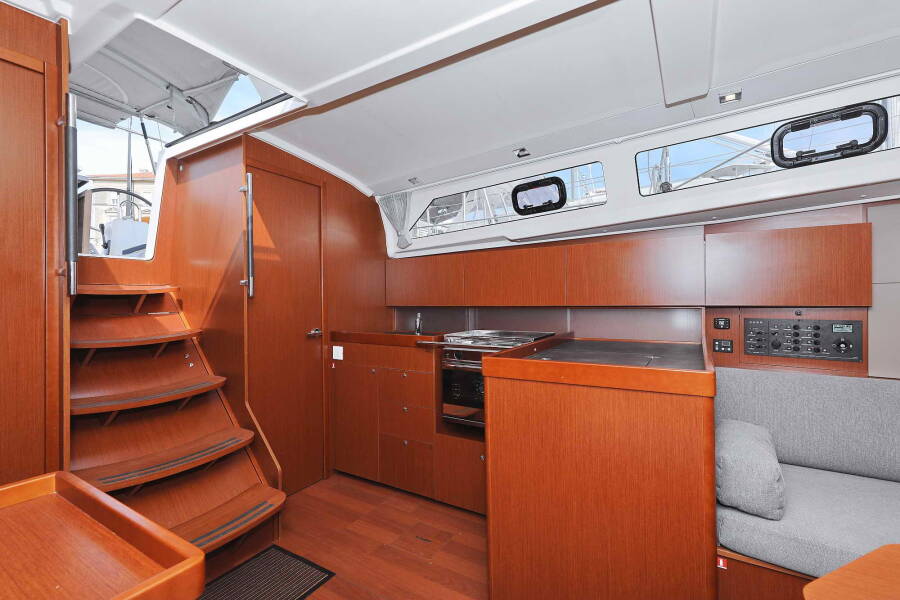 Oceanis 41.1 | Seven