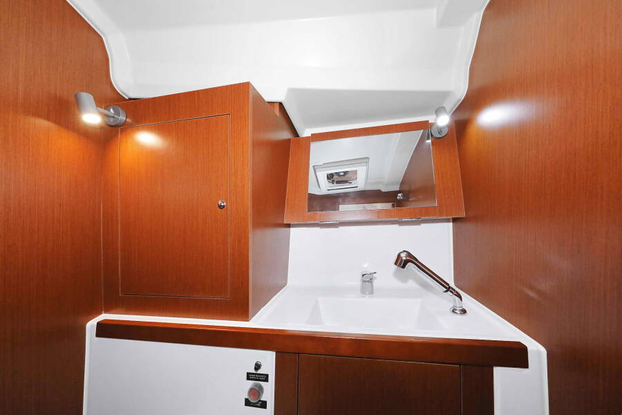 Oceanis 41.1 | Seven