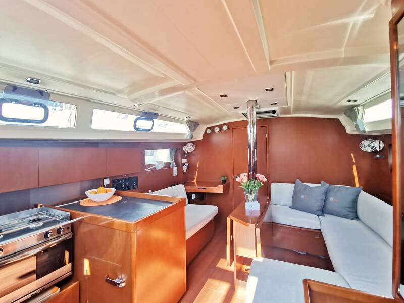 Oceanis 41.1 | Office 2