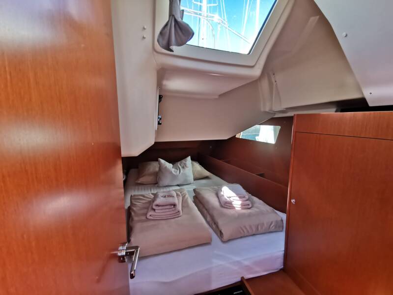 Oceanis 41.1 | Office 2