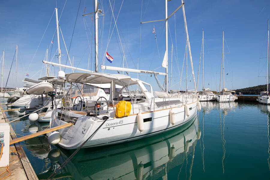 Oceanis 45  | Mare Aeolos