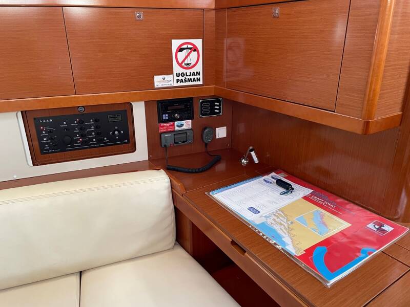 Oceanis 45  | Golden Dreams