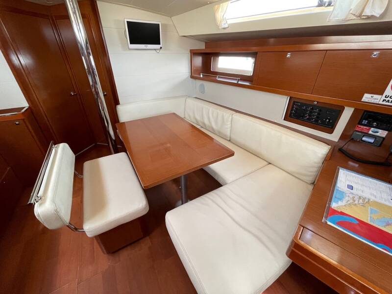 Oceanis 45  | Golden Dreams