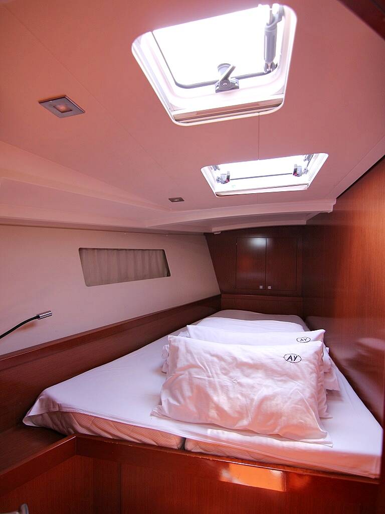 Oceanis 45  | Golden Dreams