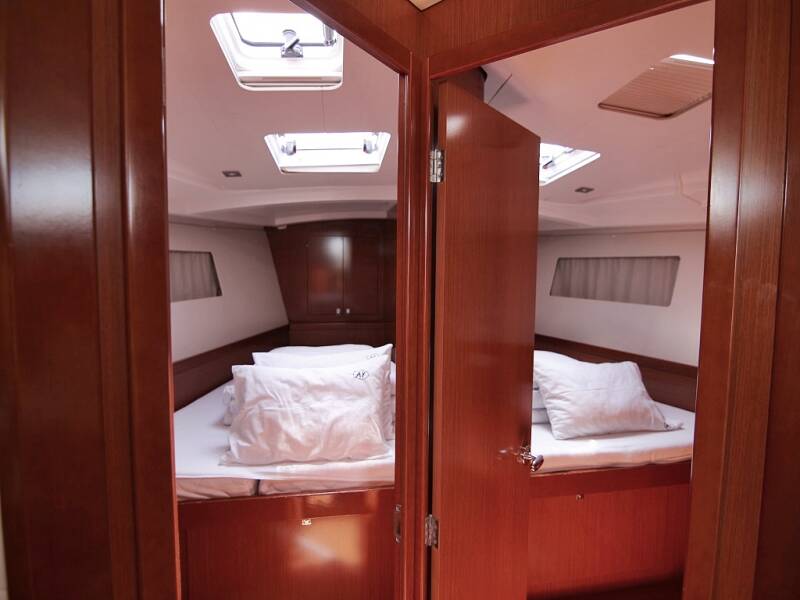 Oceanis 45  | Golden Dreams