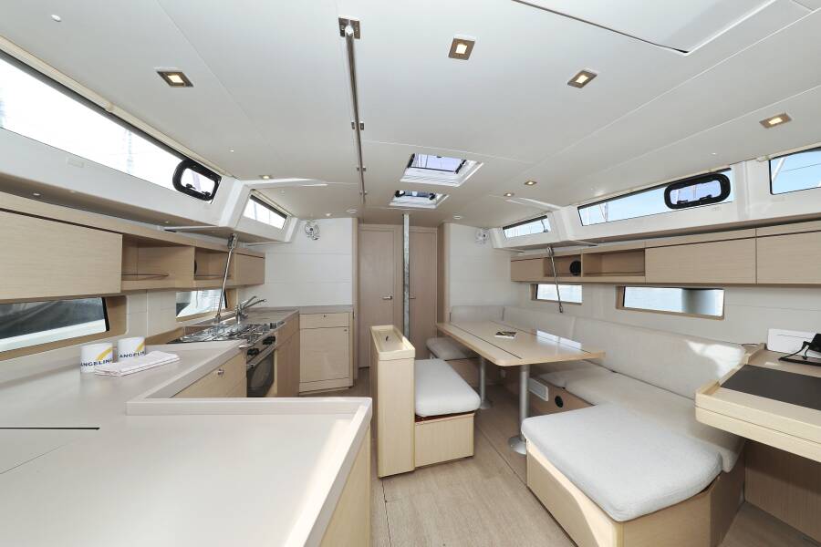 Oceanis 46.1  | Ladybug