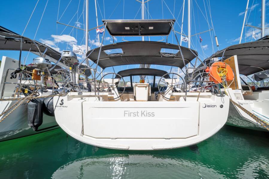Oceanis 46.1 | First Kiss