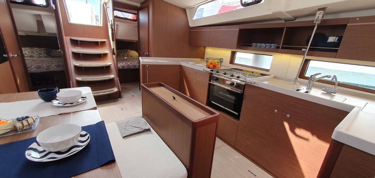 Oceanis 46.1 | Dommie