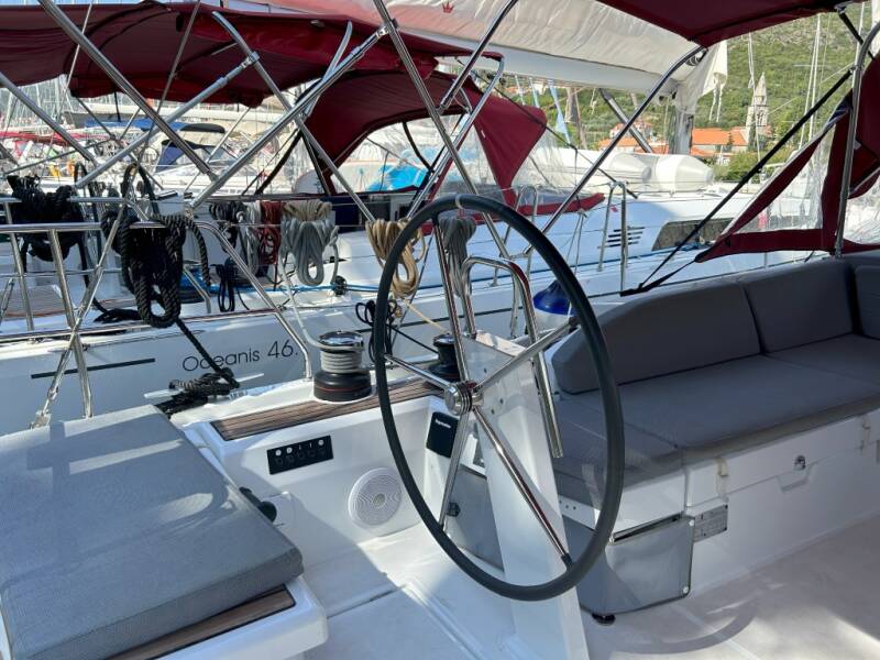 Oceanis 46.1  | Bumblebee