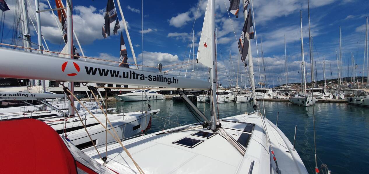 Oceanis 46.1 | Dommie