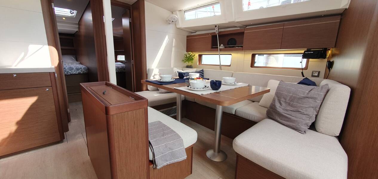 Oceanis 46.1 | Dommie