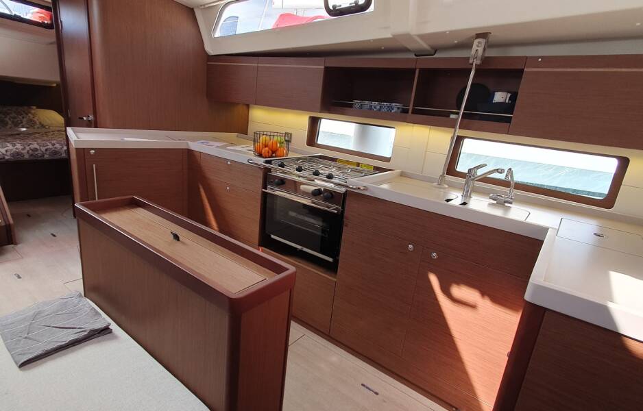 Oceanis 46.1  | Ivy