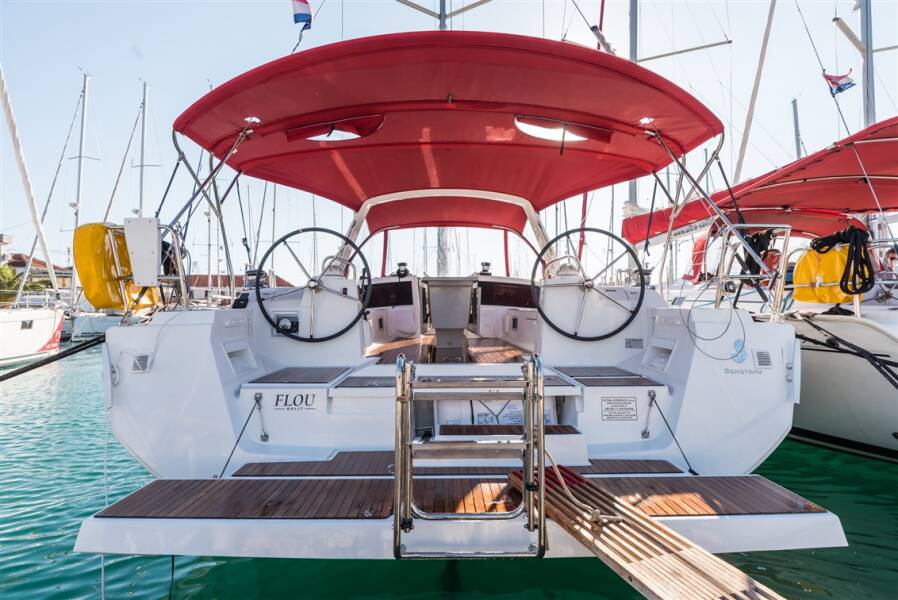 Oceanis 48  | Flou