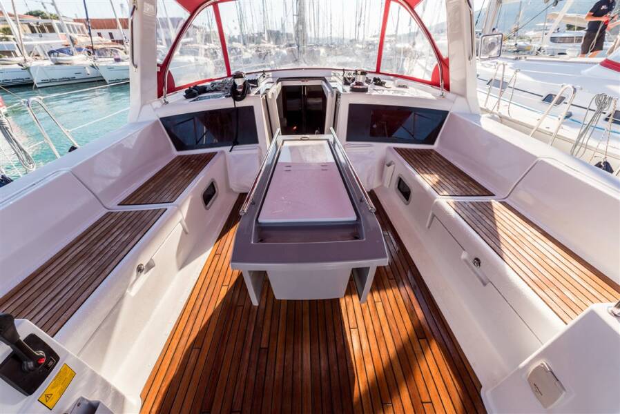 Oceanis 48  | Flou