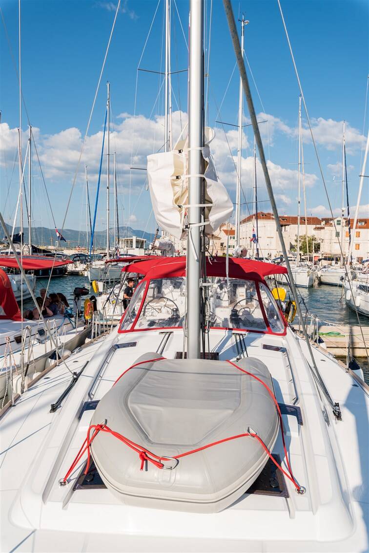 Oceanis 48  | Flou